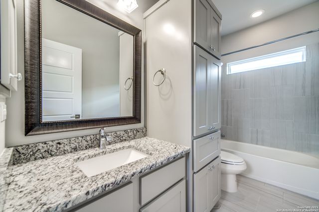 445 Natalen, San Antonio, TX 78209