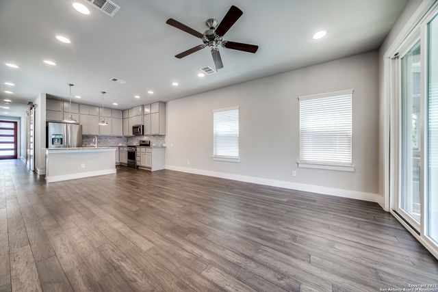 445 Natalen, San Antonio, TX 78209