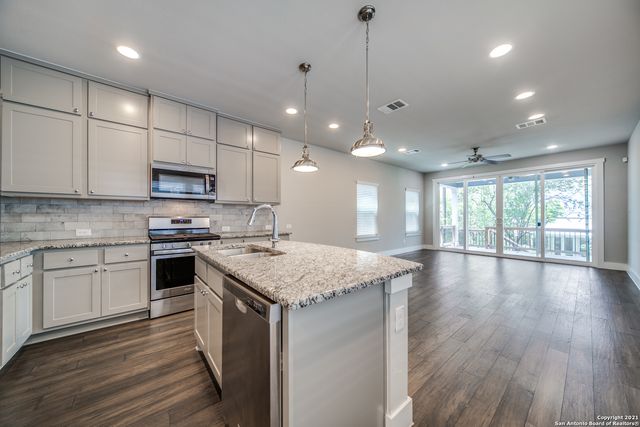 445 Natalen, San Antonio, TX 78209