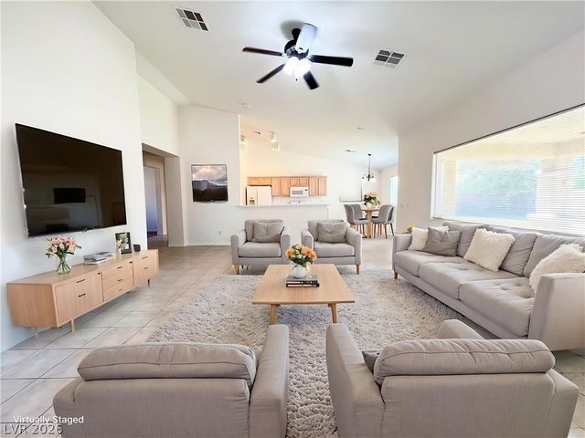 5488 Apron Court, Las Vegas, NV 89122
