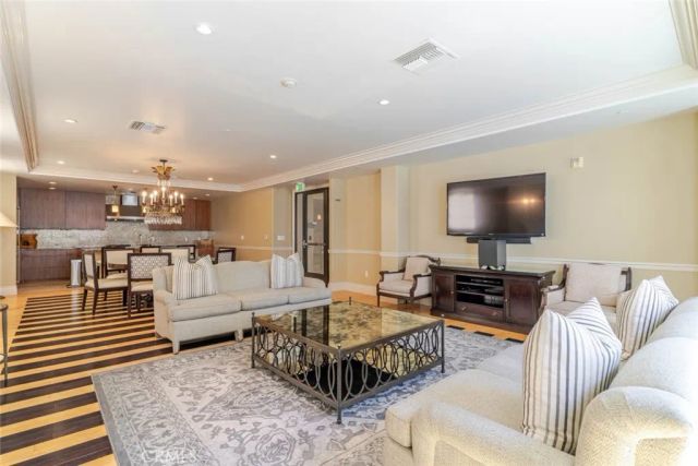 352 Caruso Avenue, Glendale, CA 91210