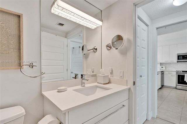 18100 N Bay Rd 508, Sunny Isles Beach, FL 33160