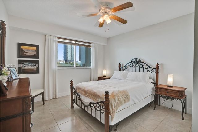 18100 N Bay Rd 508, Sunny Isles Beach, FL 33160