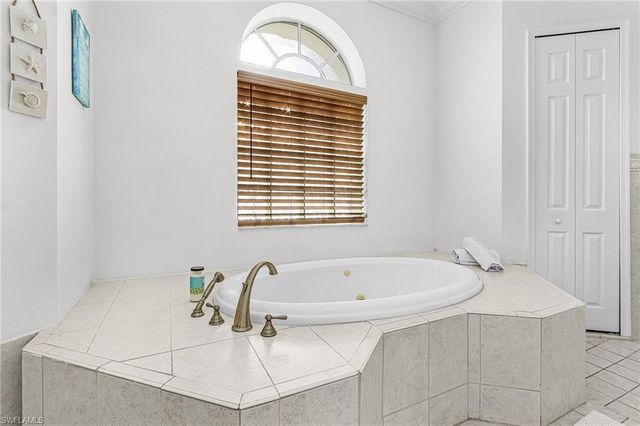 3724 Surfside BLVD, Cape Coral, FL 33914