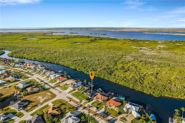 3724 Surfside BLVD, Cape Coral, FL 33914