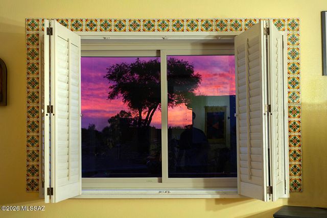 1264 W Camino Lucientes, Green Valley, AZ 85622