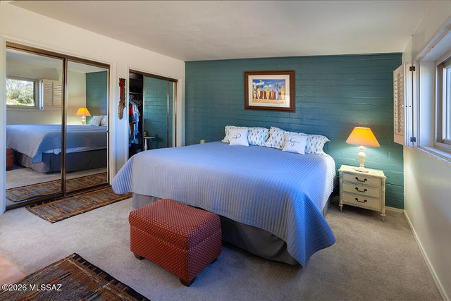 1264 W Camino Lucientes, Green Valley, AZ 85622