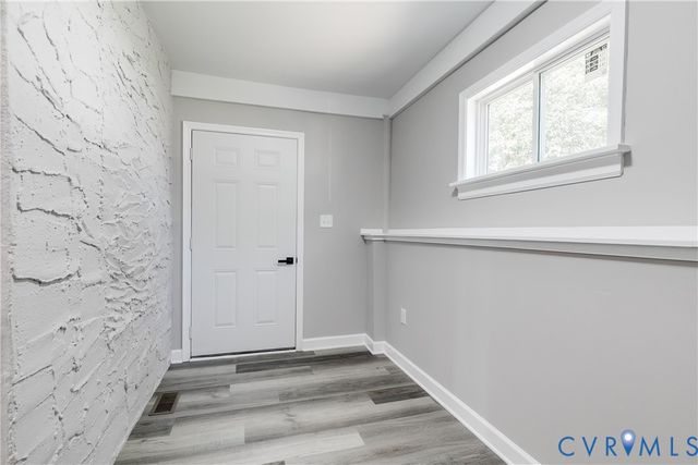 324 S 12th Ave, Hopewell, VA 23860