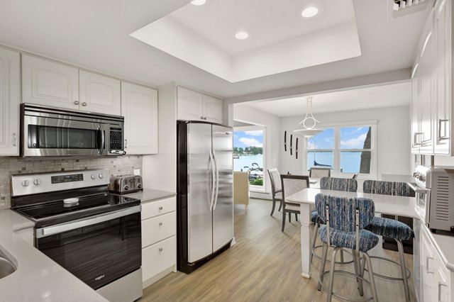 603 Lake Street 115, Excelsior, MN 55331