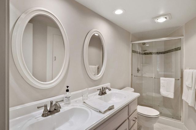 603 Lake Street 115, Excelsior, MN 55331