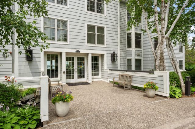 603 Lake Street 115, Excelsior, MN 55331