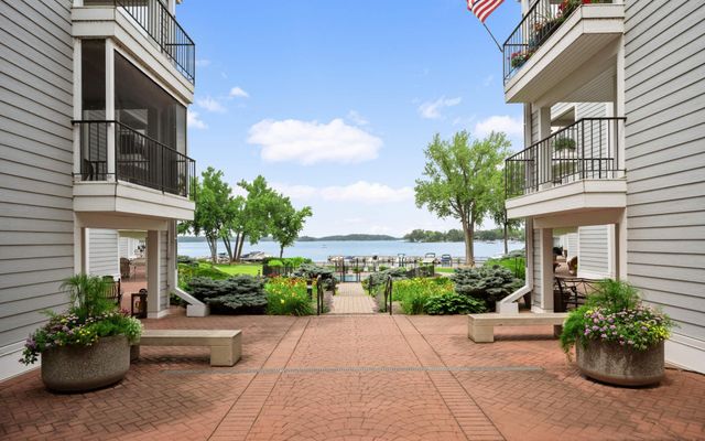 603 Lake Street 115, Excelsior, MN 55331
