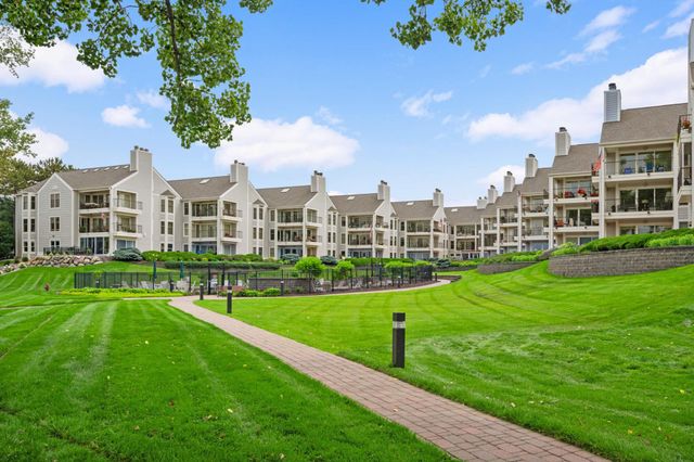 603 Lake Street 115, Excelsior, MN 55331