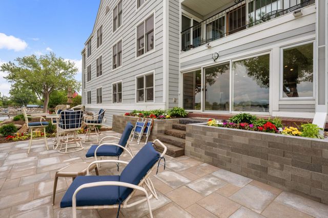 603 Lake Street 115, Excelsior, MN 55331