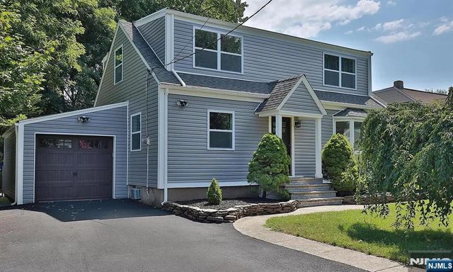 7-09 Dewey Place 1, Fair Lawn, NJ 07410