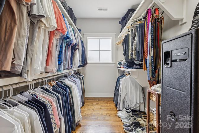 2221 Kenmore Avenue, Charlotte, NC 28204