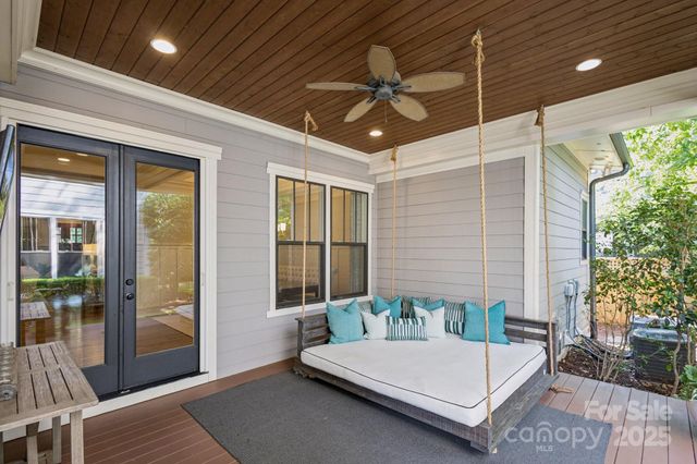 2221 Kenmore Avenue, Charlotte, NC 28204