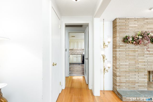 33 Ash Road, South Windsor, CT 06074