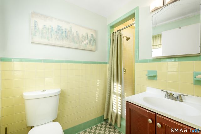 33 Ash Road, South Windsor, CT 06074