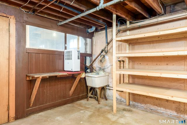 33 Ash Road, South Windsor, CT 06074