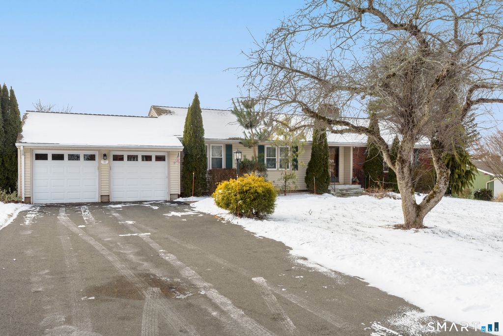 33 Ash Road, South Windsor, CT 06074