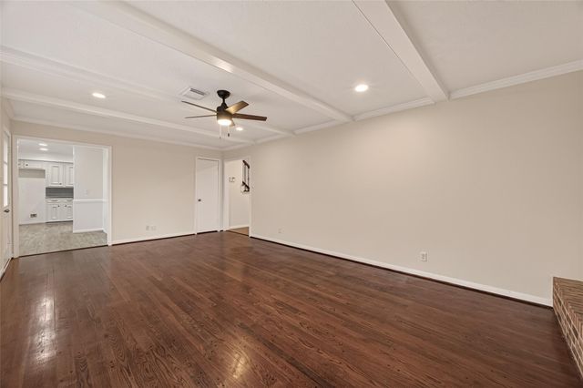 422 Willow Vista Drive, El Lago, TX 77586