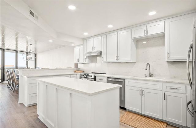 1000 Lantana Dr 301, Port Aransas, TX 78373