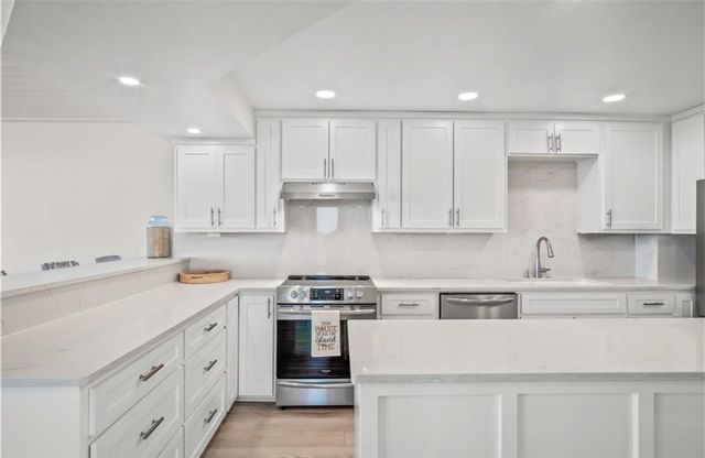 1000 Lantana Dr 301, Port Aransas, TX 78373