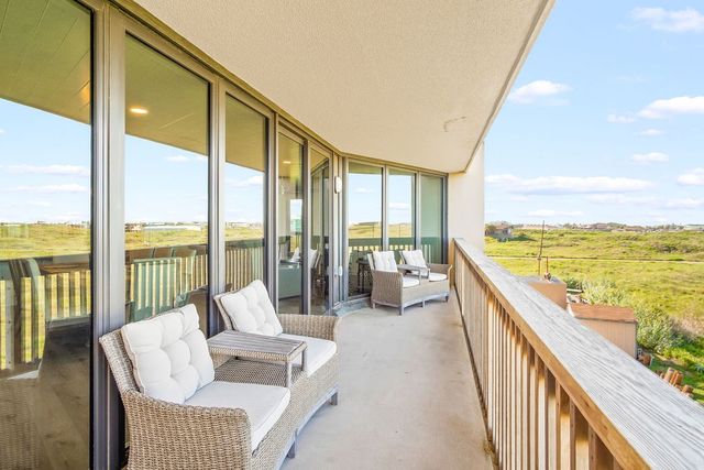 1000 Lantana Dr 301, Port Aransas, TX 78373