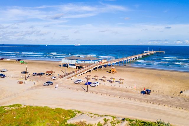 1000 Lantana Dr 301, Port Aransas, TX 78373
