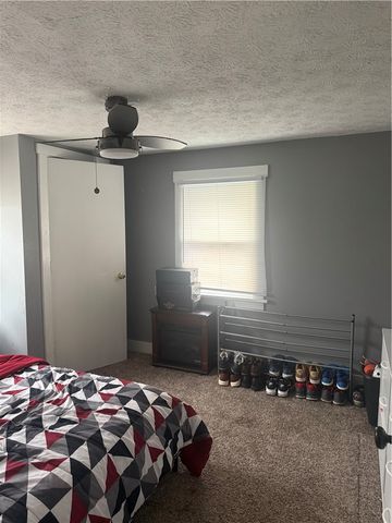 106 S Fostoria Avenue, Springfield, OH 45505