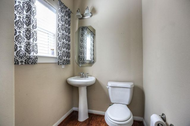 940 W 26th Street, Houston, TX 77008