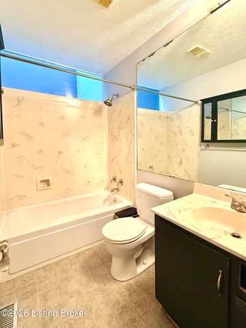 404 Ledgeview Park Dr, Louisville, KY 40206