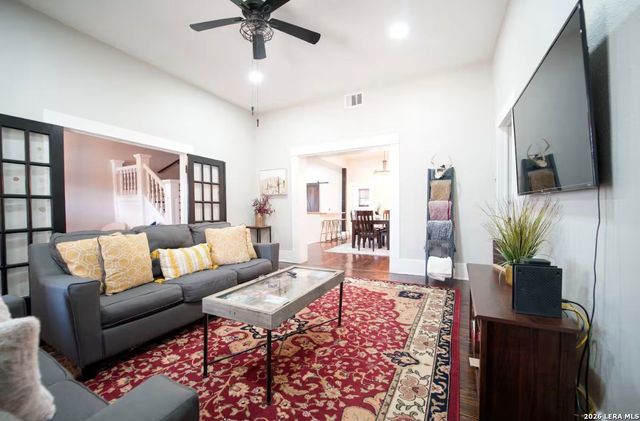 117 YALE, San Antonio, TX 78205