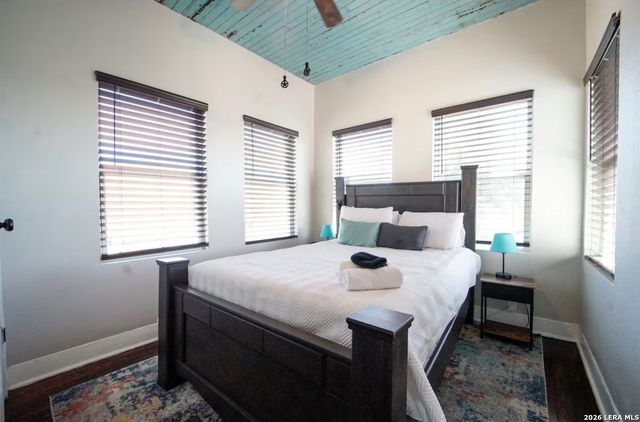 117 YALE, San Antonio, TX 78205