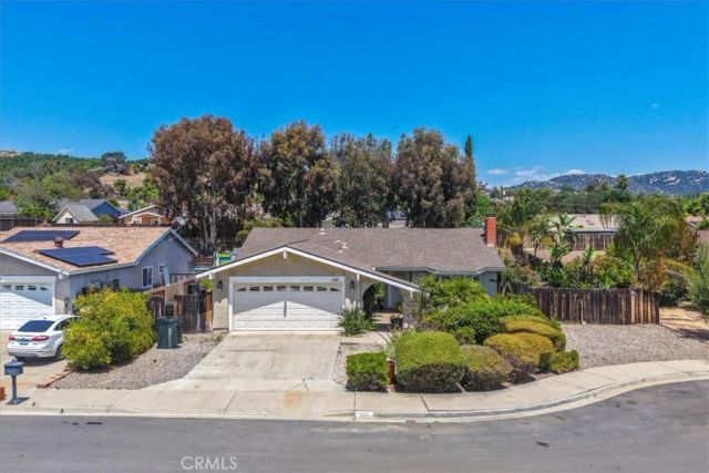 620 Meadow Grove Place, Escondido, CA 92027