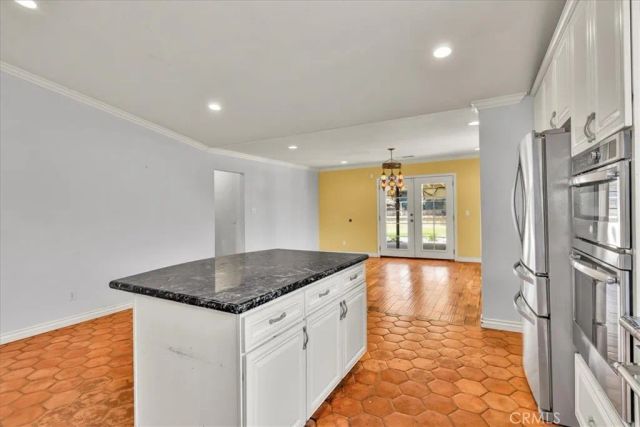 620 Meadow Grove Place, Escondido, CA 92027