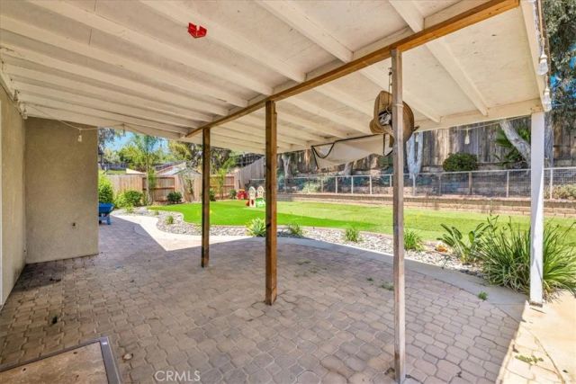 620 Meadow Grove Place, Escondido, CA 92027