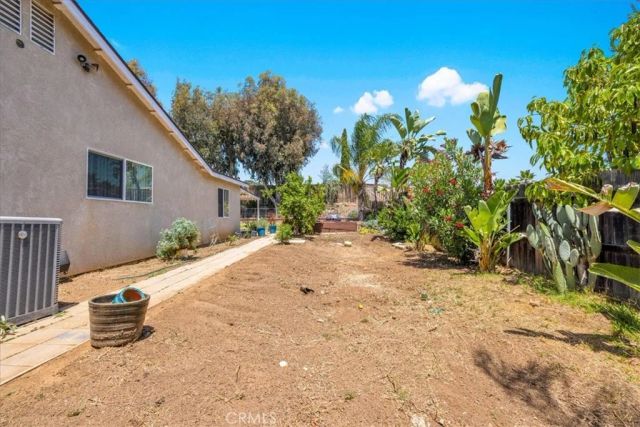 620 Meadow Grove Place, Escondido, CA 92027
