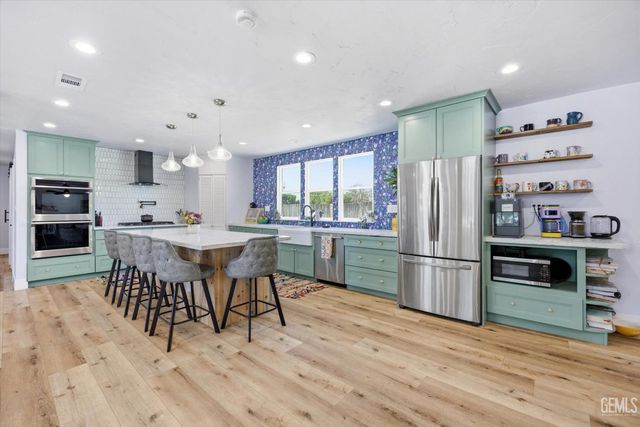 814 Bamboo Court, Tehachapi, CA 93561