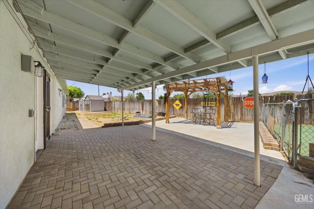814 Bamboo Court, Tehachapi, CA 93561