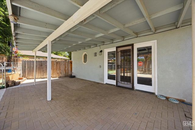814 Bamboo Court, Tehachapi, CA 93561