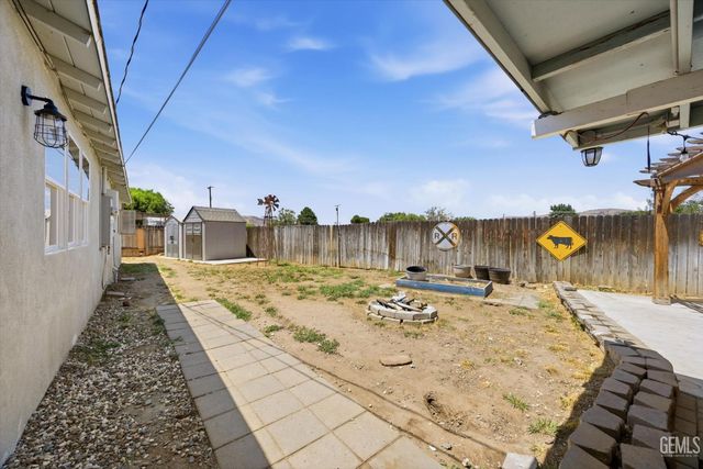 814 Bamboo Court, Tehachapi, CA 93561