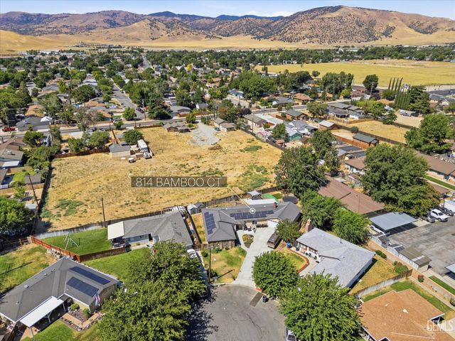814 Bamboo Court, Tehachapi, CA 93561