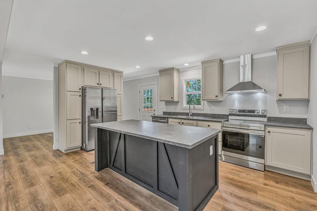 4924 Horseshoe Bend RD, Goodview, VA 24095