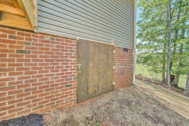 4924 Horseshoe Bend RD, Goodview, VA 24095