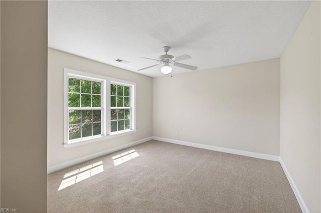 320 Green View RD, Moyock, NC 27958