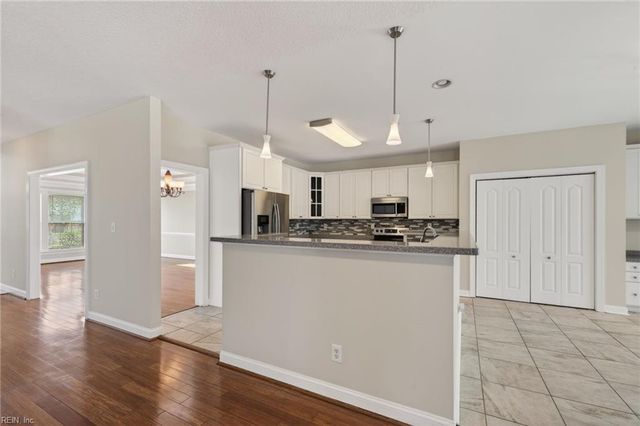 320 Green View RD, Moyock, NC 27958