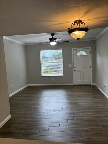 7621 COLONIAL COURT, Tampa, FL 33615