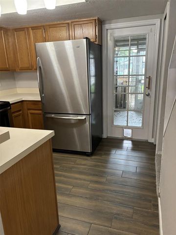 7621 COLONIAL COURT, Tampa, FL 33615